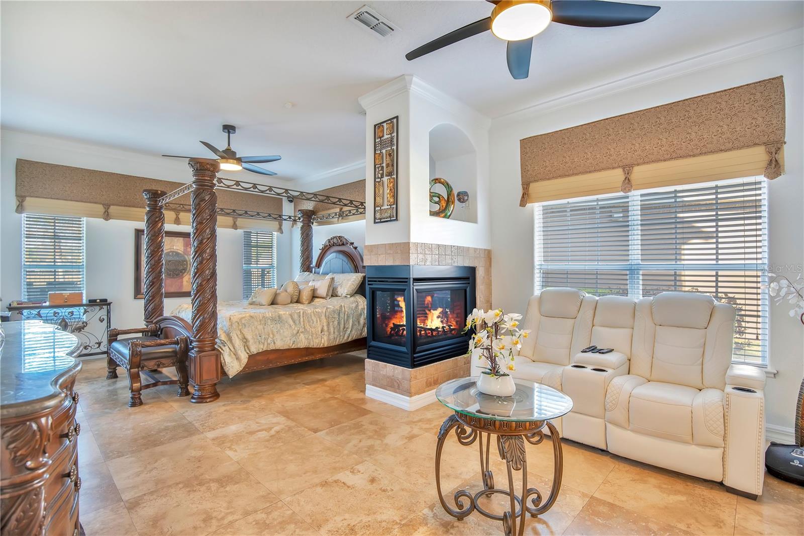 BRISTOL ESTATES - Residential