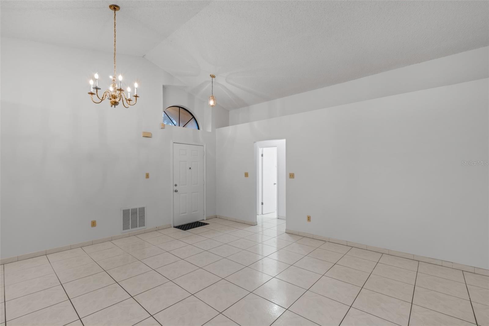 311 LAKEBREEZE CIRCLE