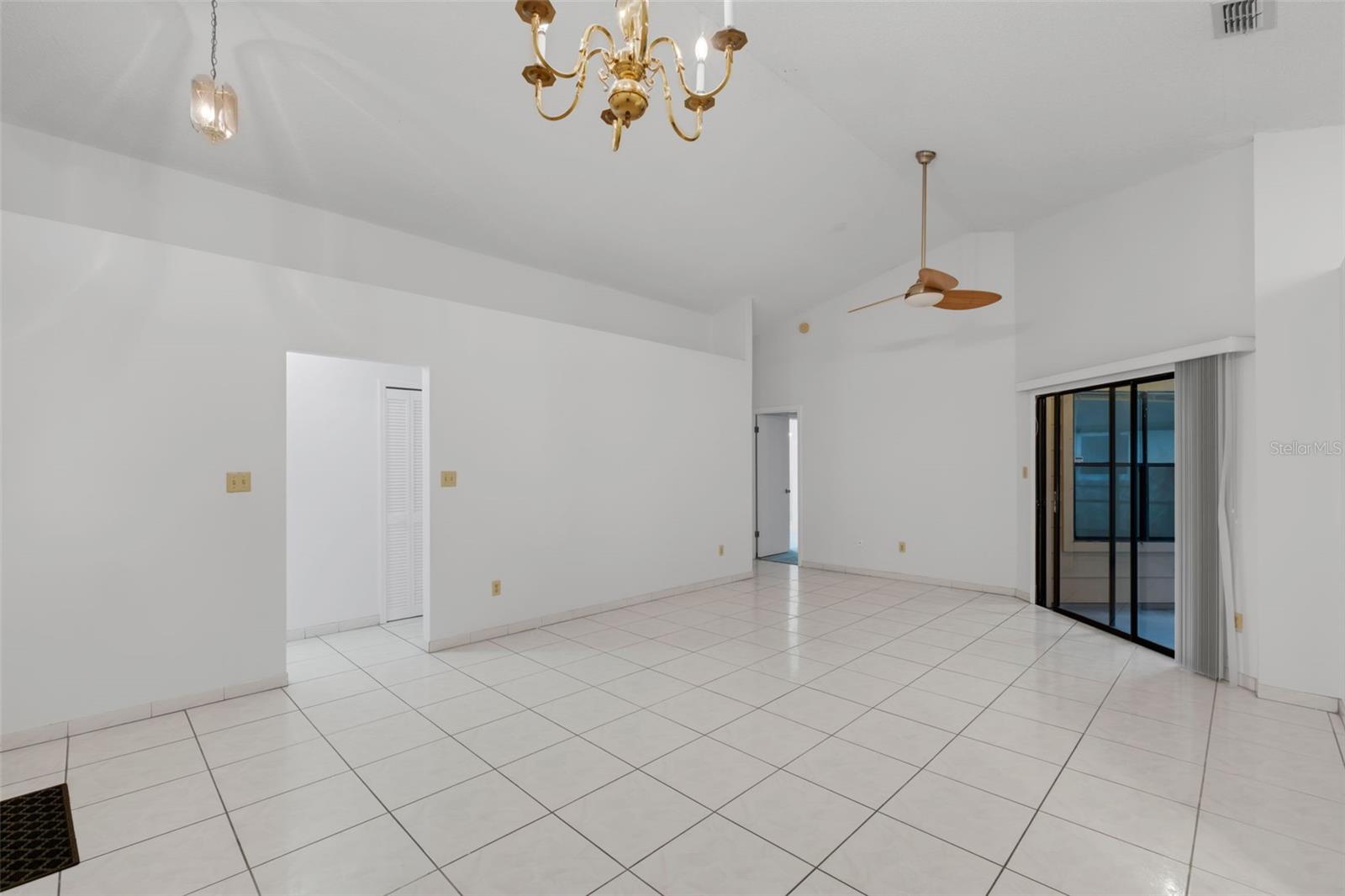311 LAKEBREEZE CIRCLE