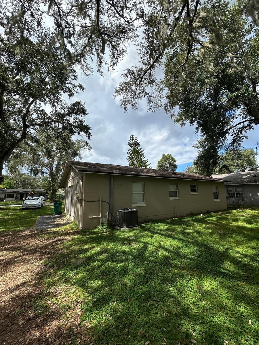MOUNT DORA OAKWOOD - Residential Lease