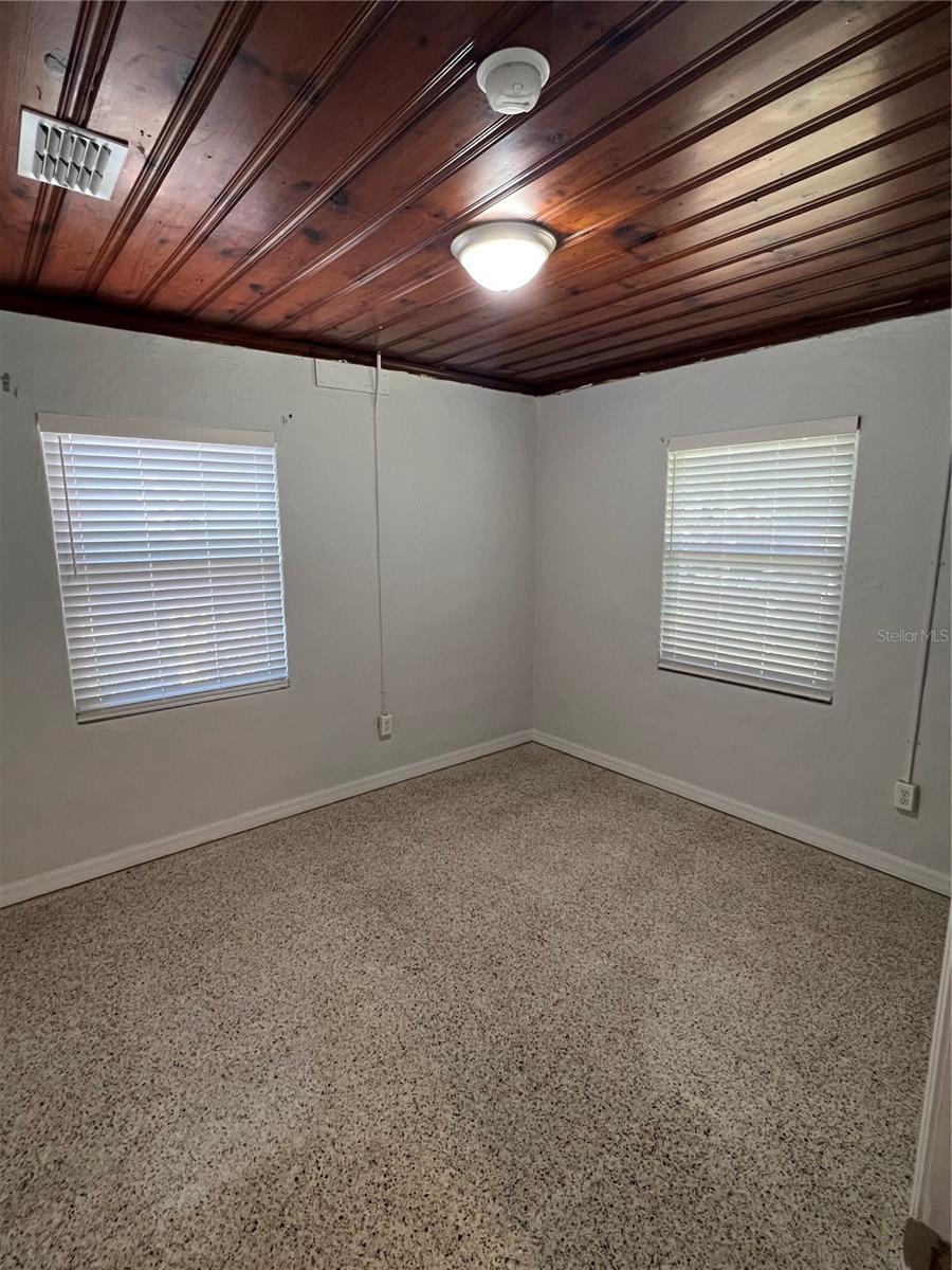 MOUNT DORA OAKWOOD - Residential Lease