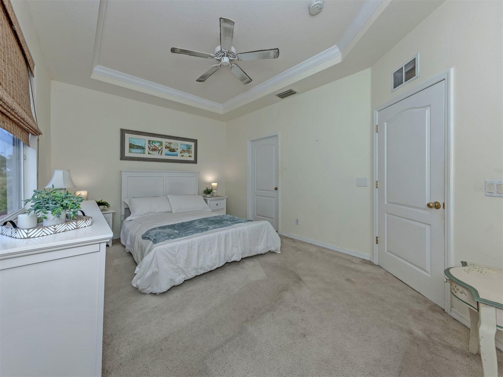 TOWNS AT LAKESIDE - Residential