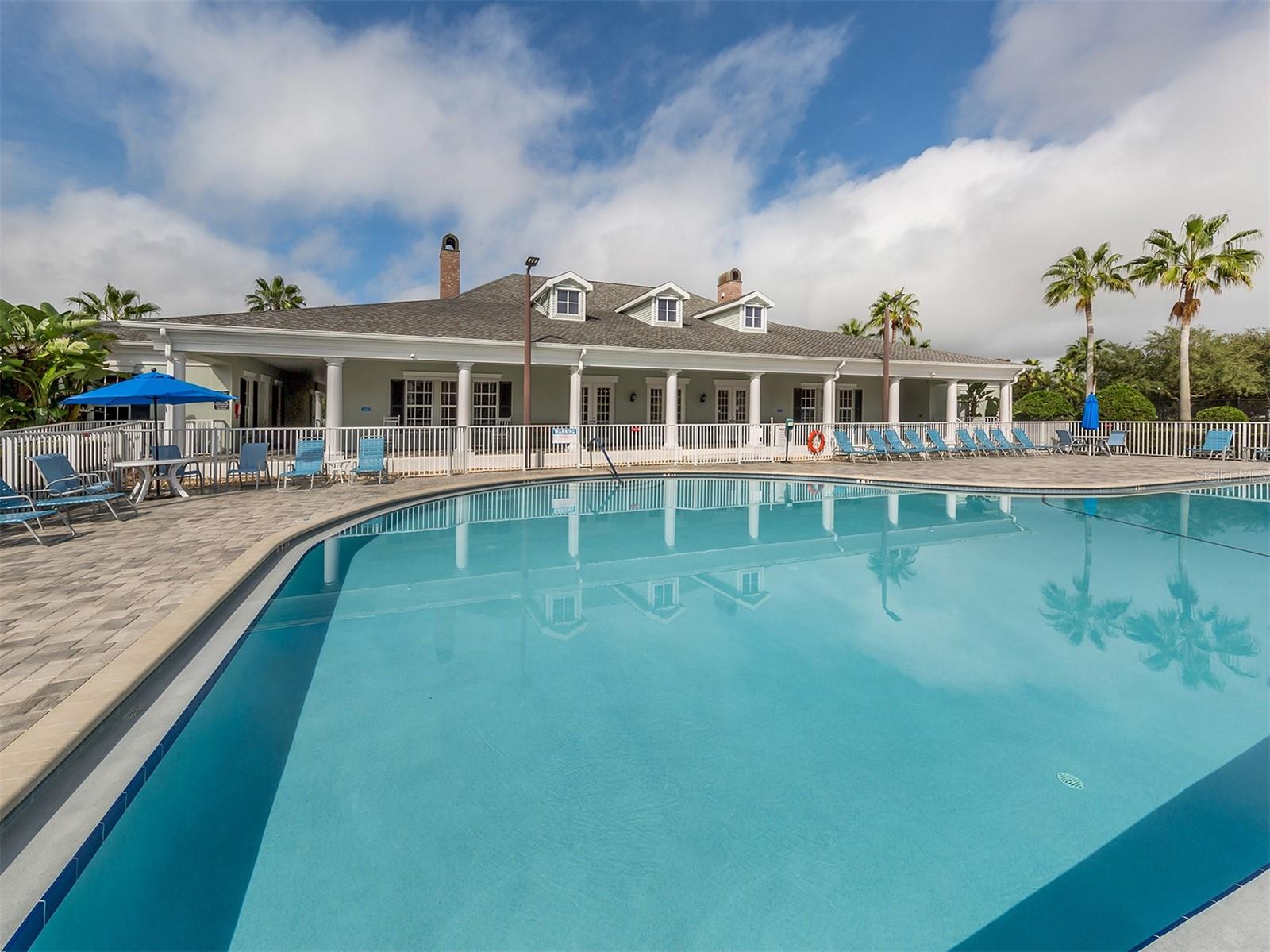 TOWNS AT LAKESIDE - Residential