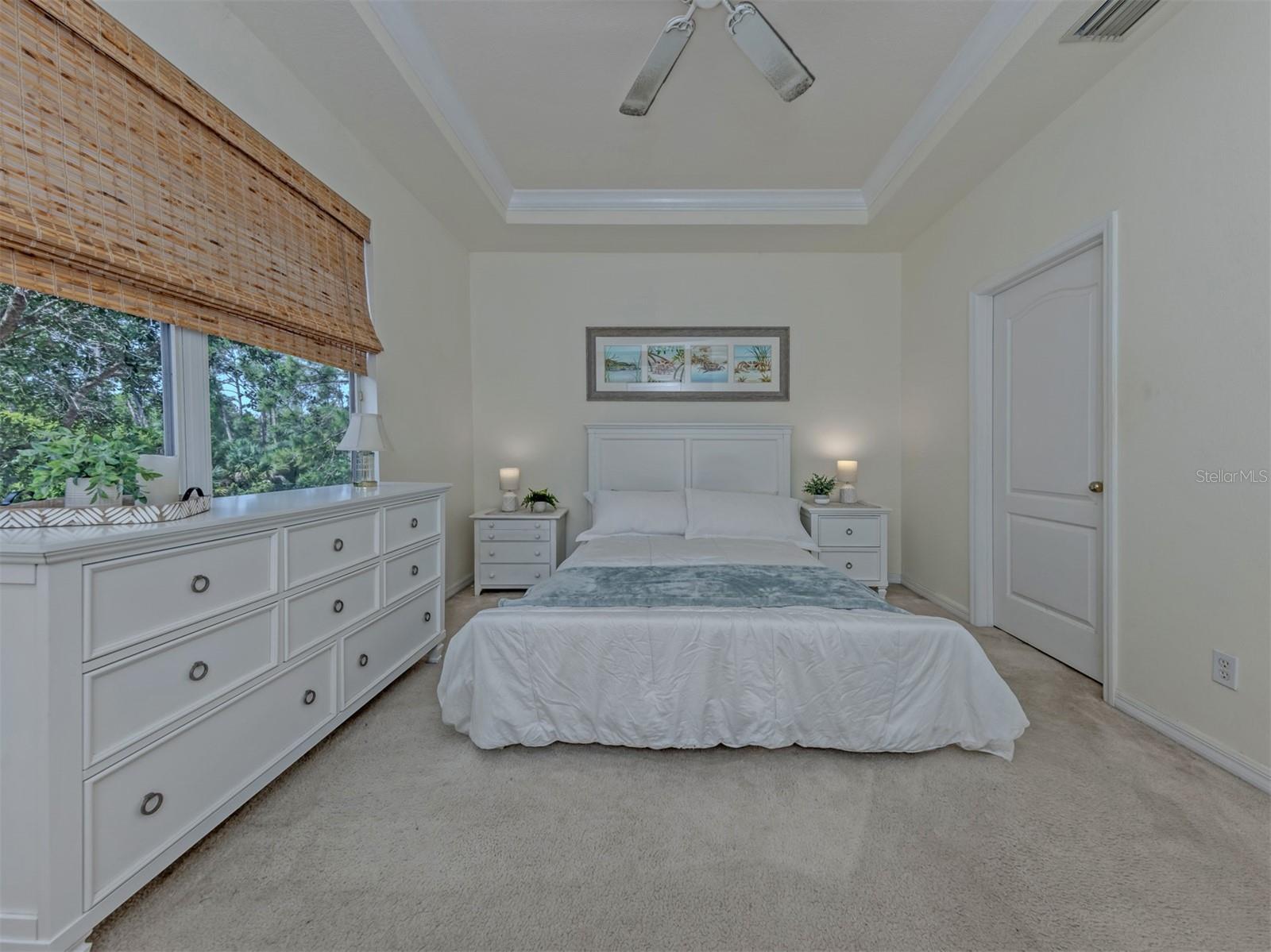 TOWNS AT LAKESIDE - Residential