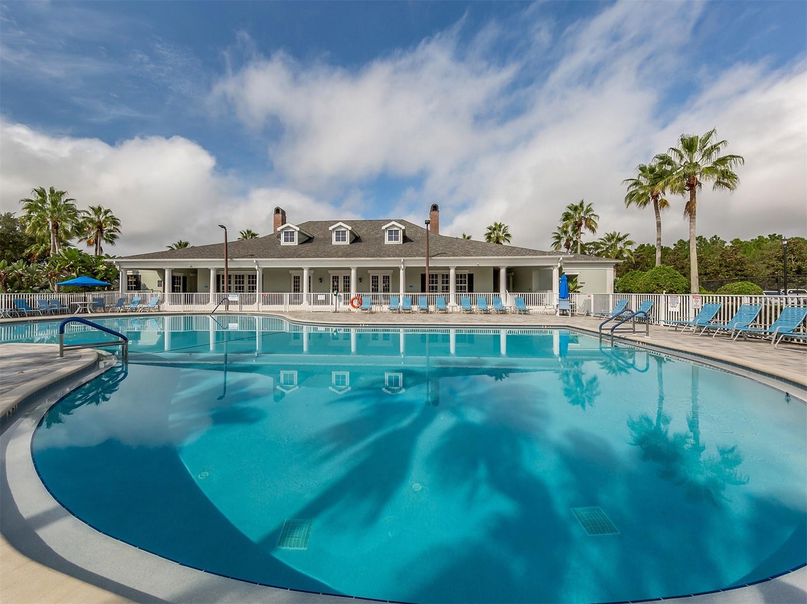 TOWNS AT LAKESIDE - Residential