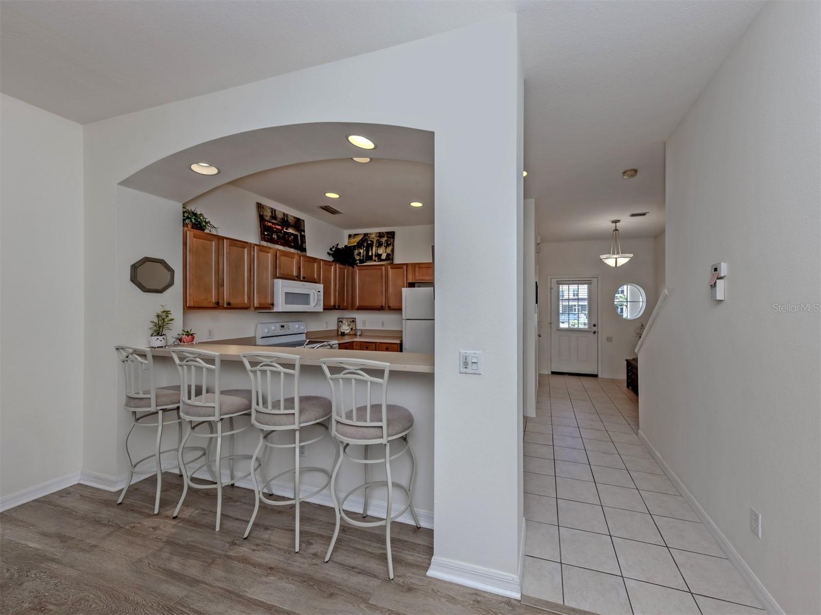 TOWNS AT LAKESIDE - Residential