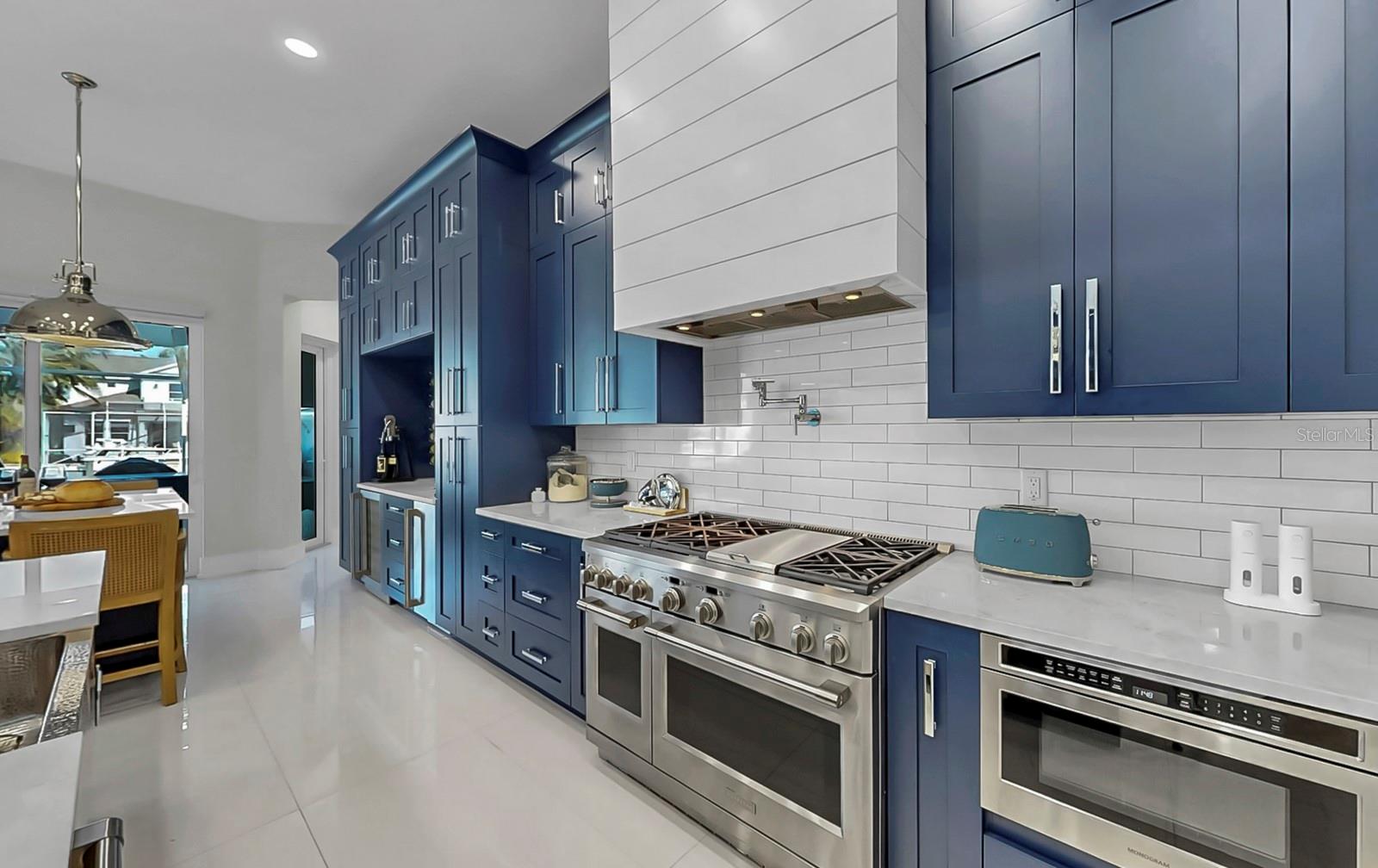 MIRABAY PH 2A-3 - Residential