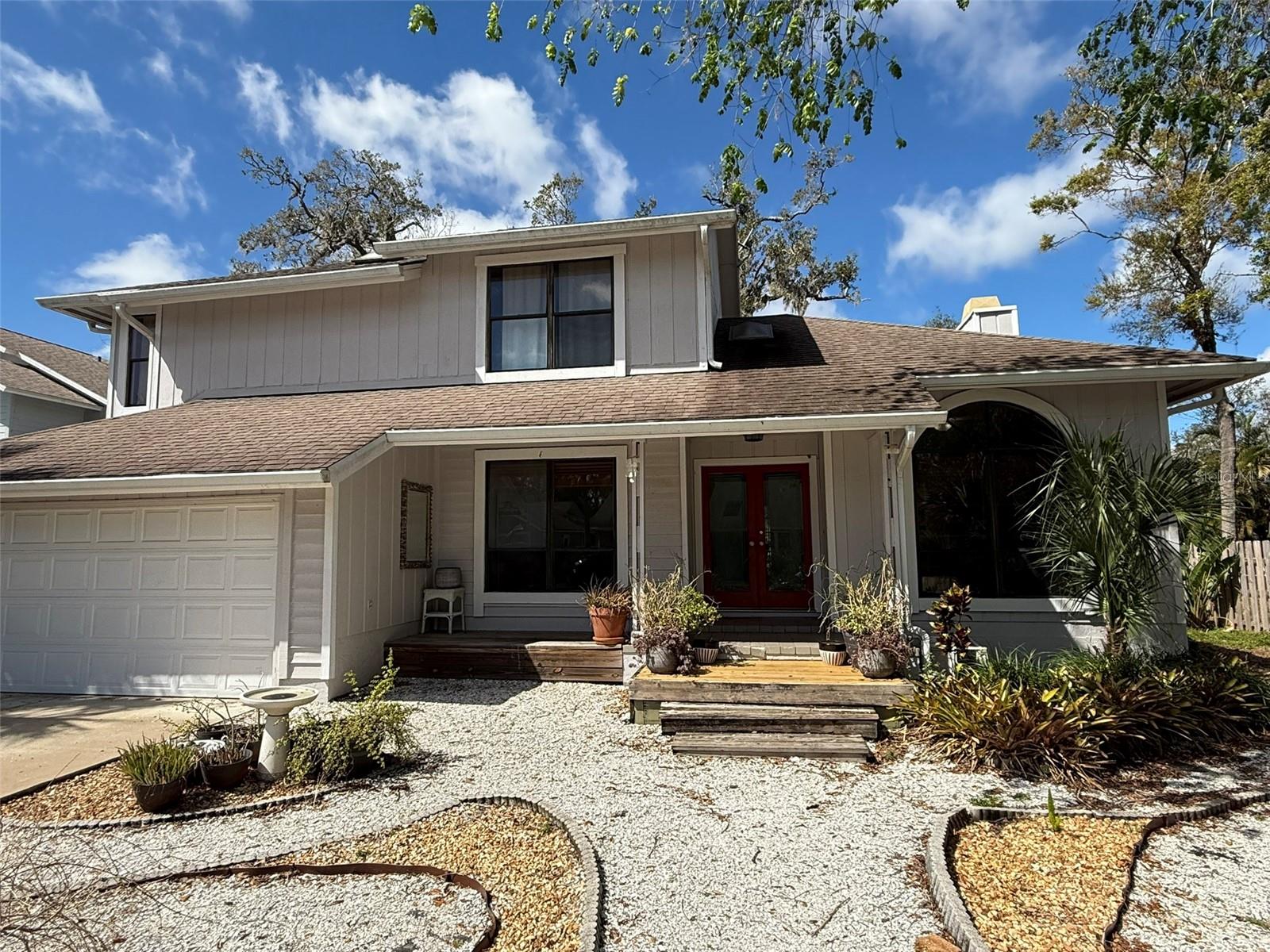 810 HAMMOCKWOOD COURT