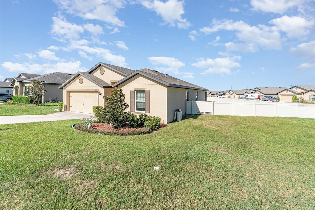 Photo of 1372 Swan Lake Circle, Dundee, FL 33838 (MLS # TB8424520)