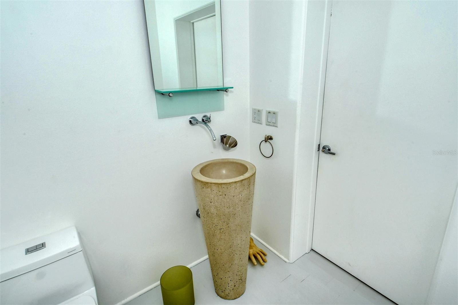 ST ARMANDS DIV/JOHN RINGLING - Residential Lease