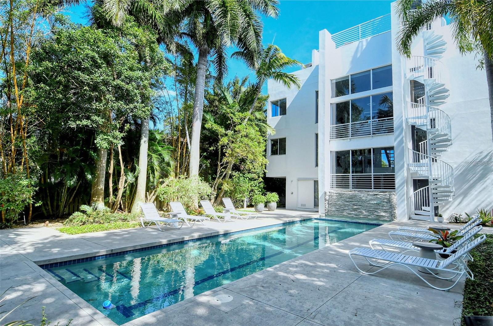 ST ARMANDS DIV/JOHN RINGLING - Residential Lease