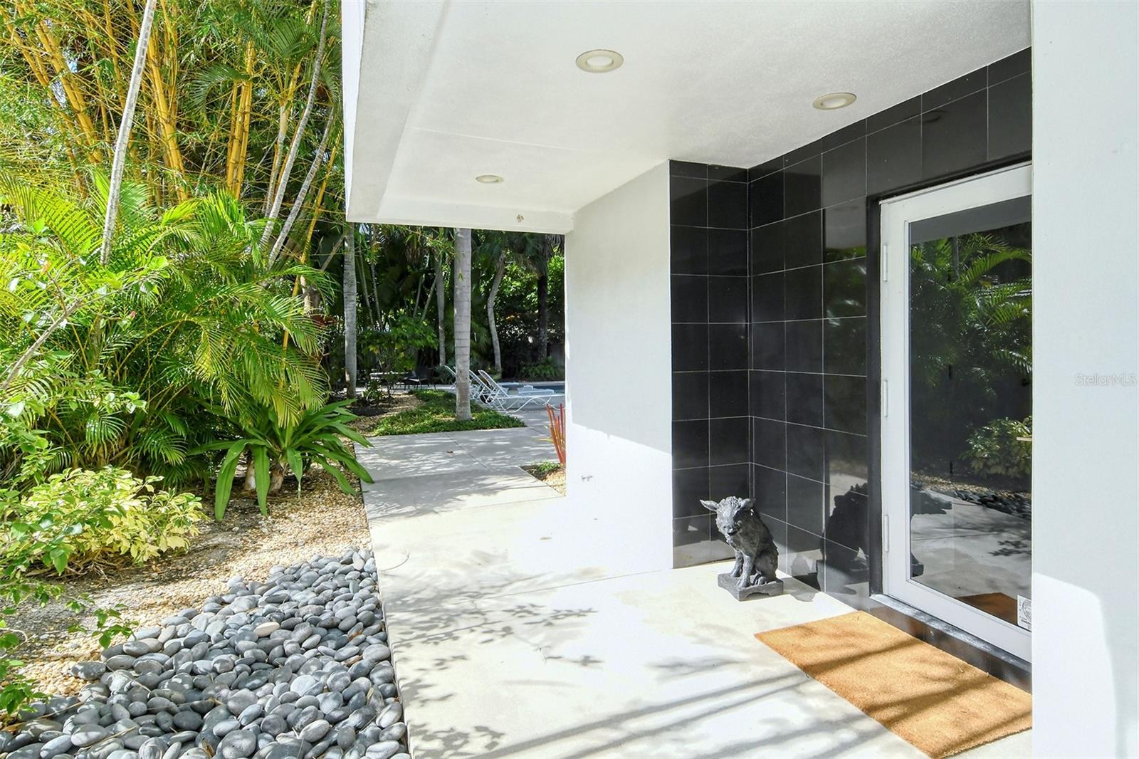 ST ARMANDS DIV/JOHN RINGLING - Residential Lease