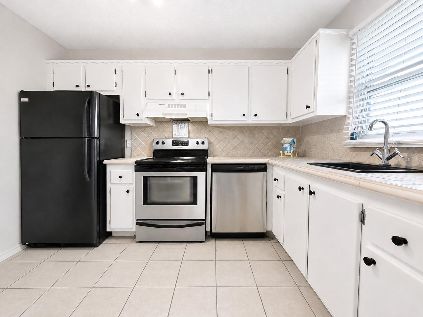 2727 75TH STREET W 8A13, BRADENTON, FL, 34209 2 2727 75TH STREET W 8A13