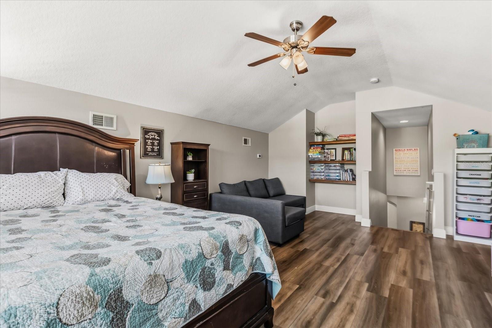 BUCKINGHAM ESTATES PH 3 & 4 - Residential