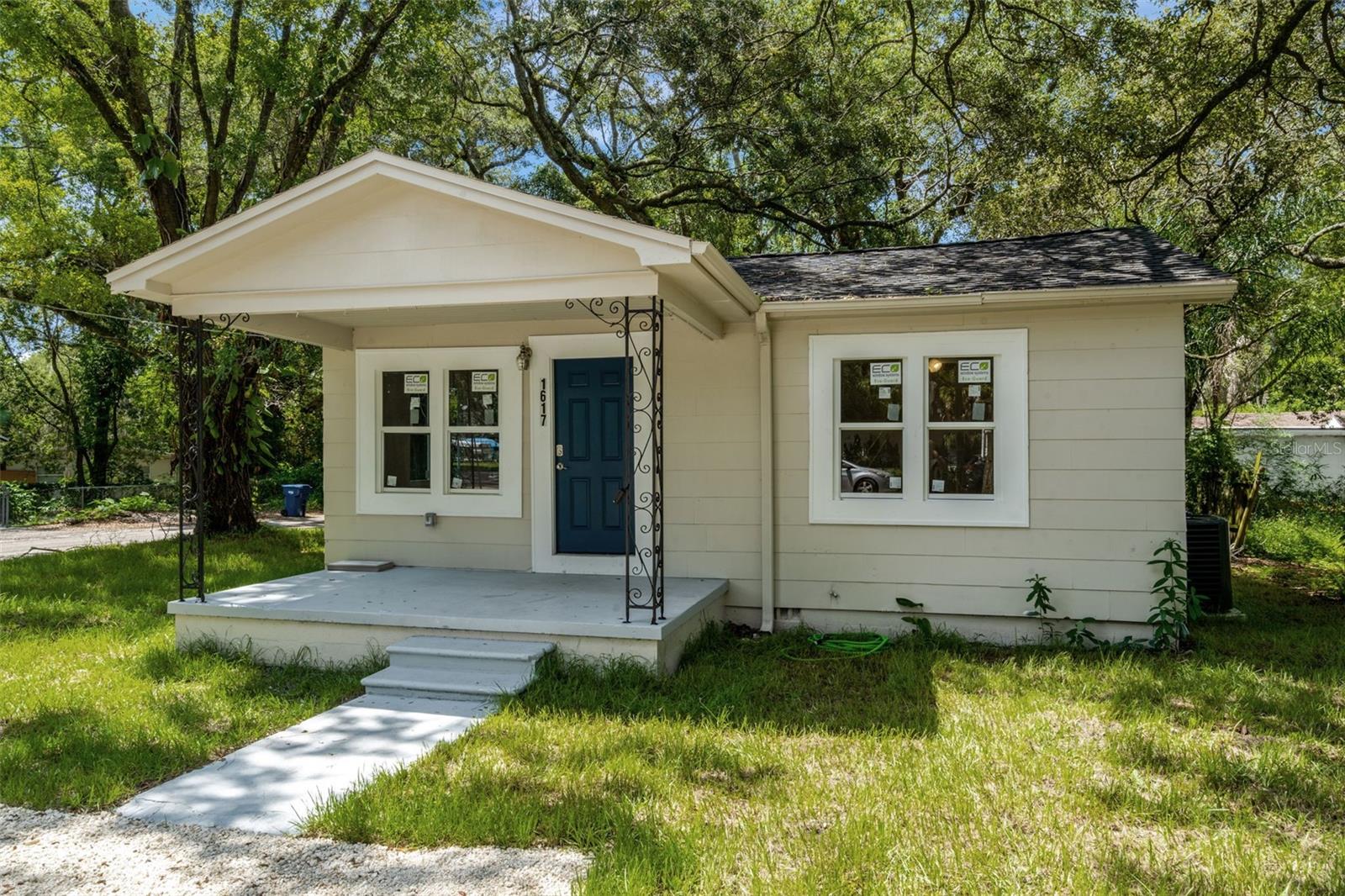 FERN CLIFF - Residential