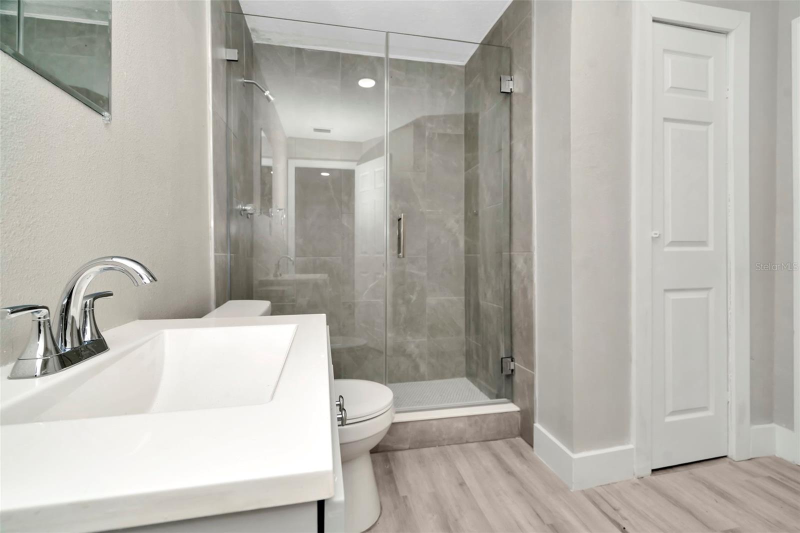 FERN CLIFF - Residential