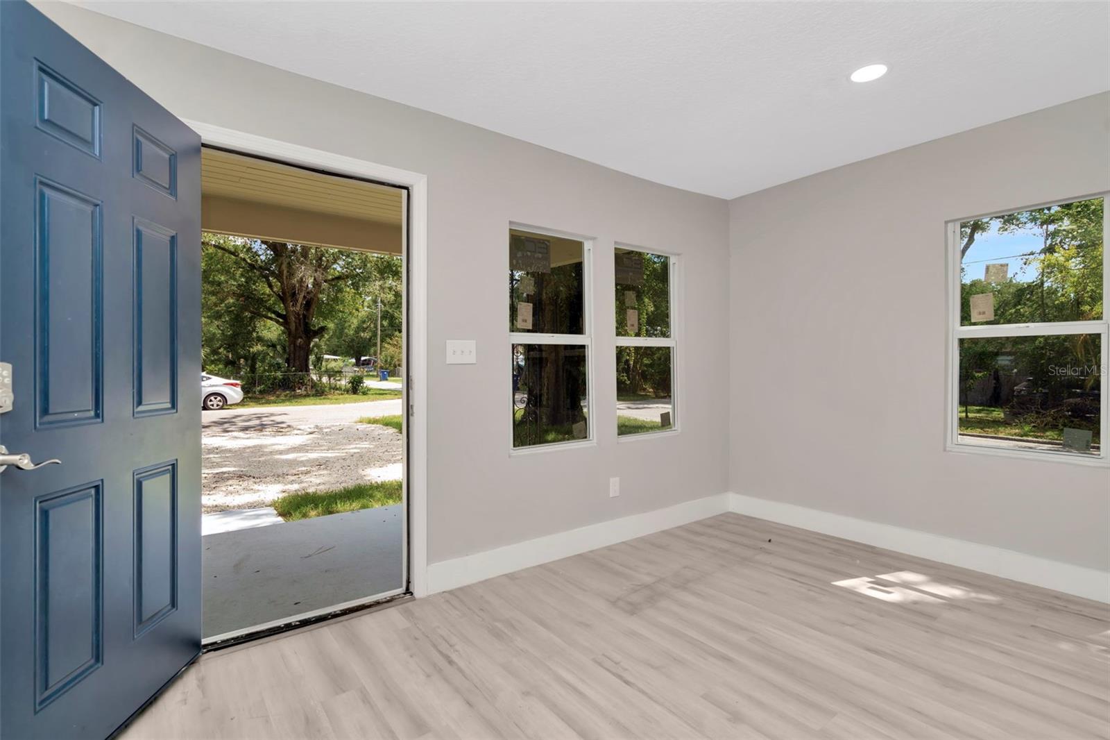 FERN CLIFF - Residential