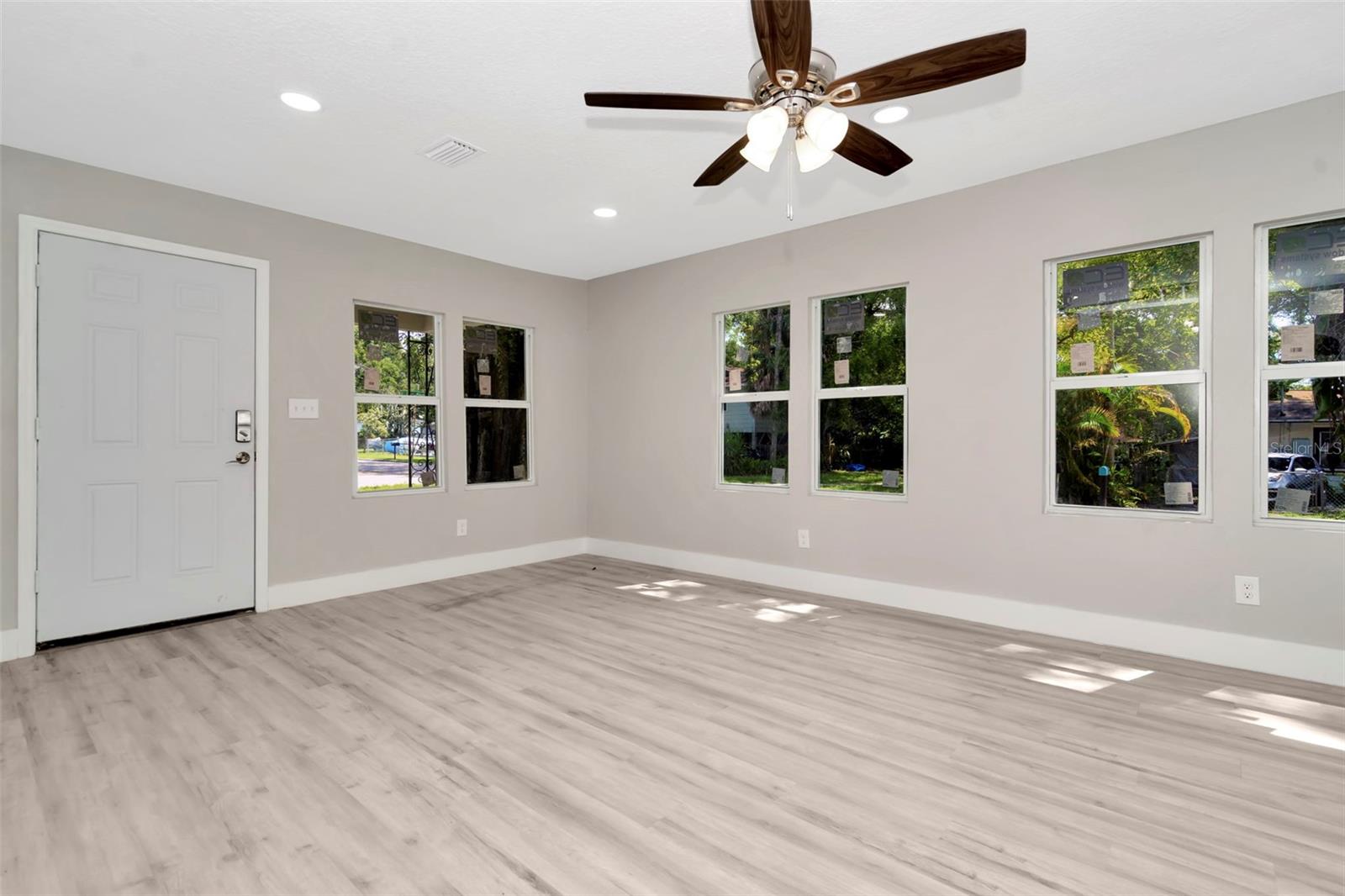 FERN CLIFF - Residential