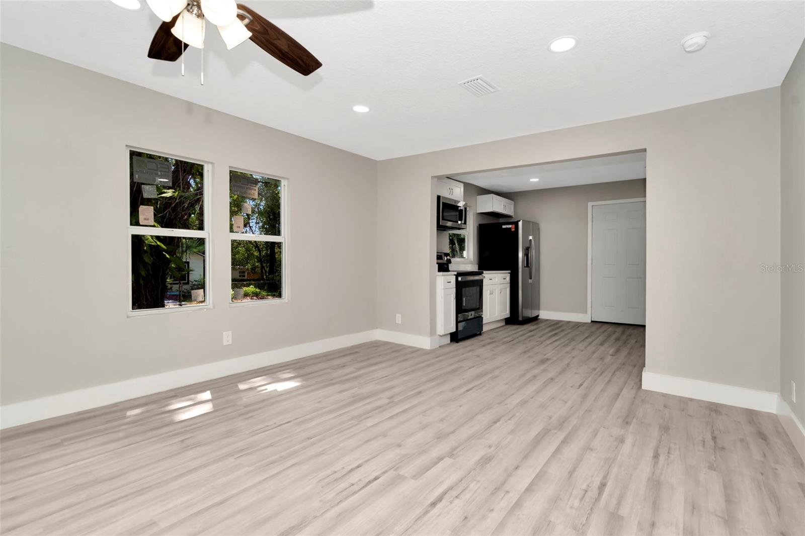 FERN CLIFF - Residential