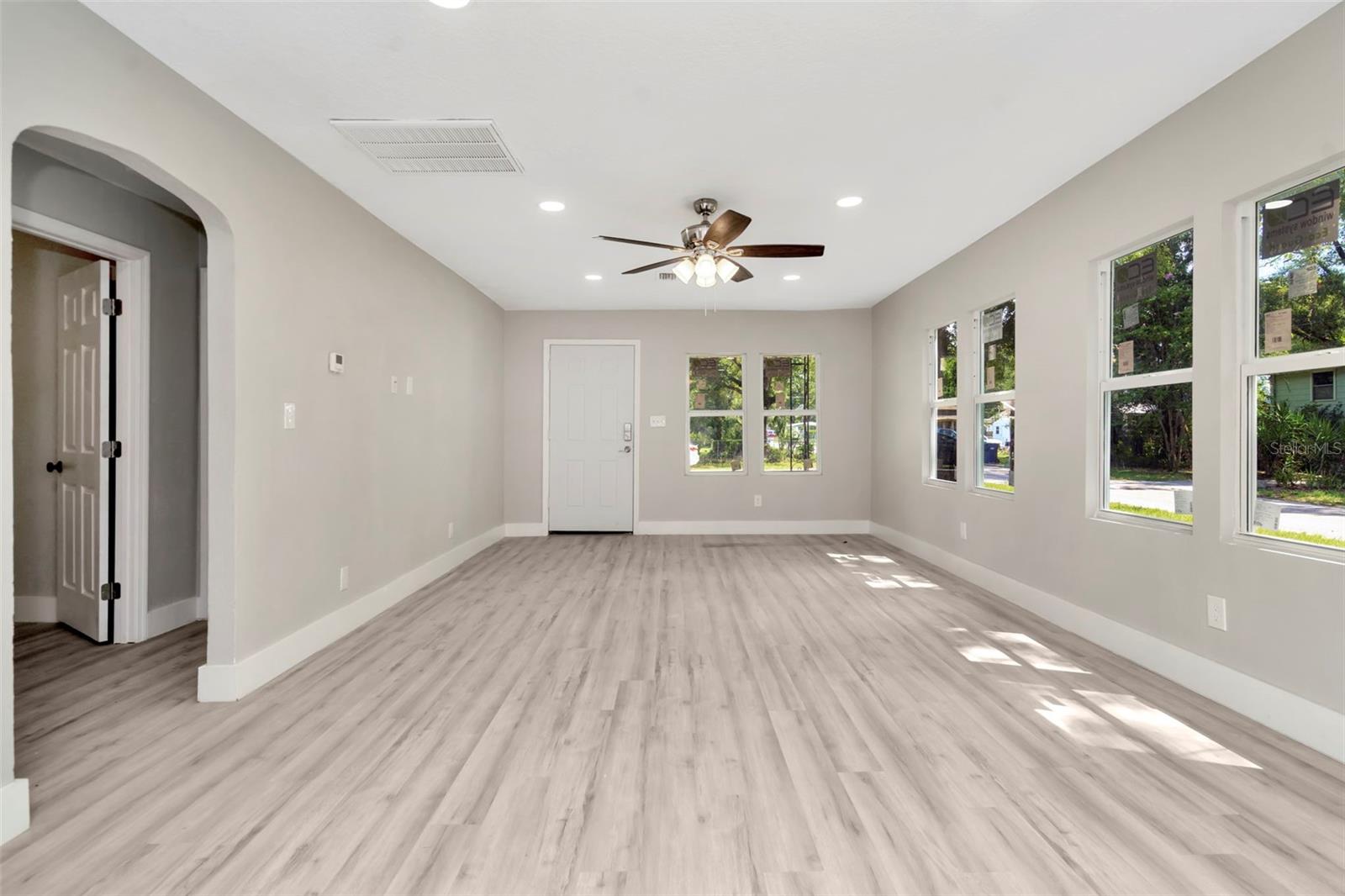 FERN CLIFF - Residential