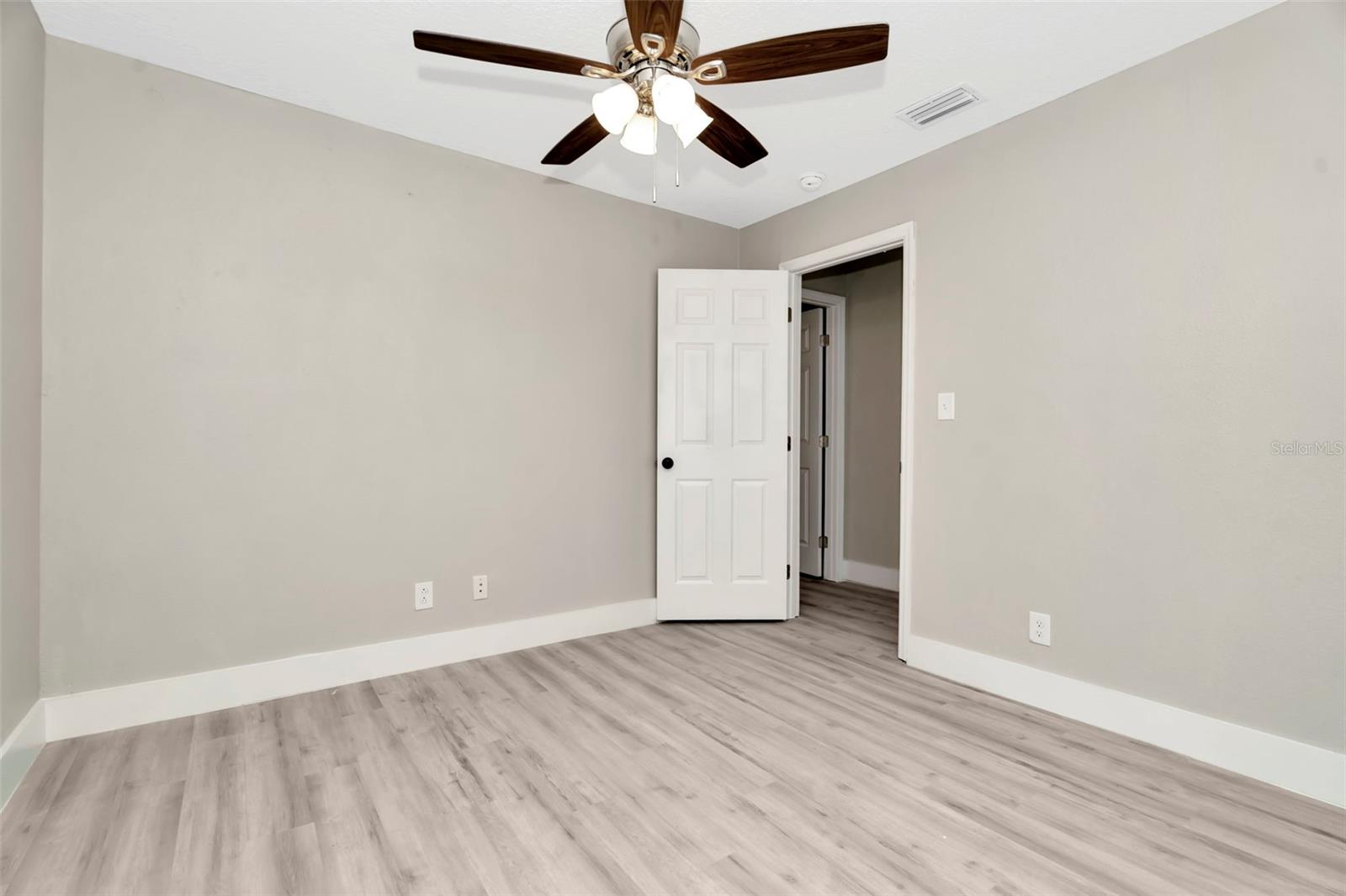 FERN CLIFF - Residential