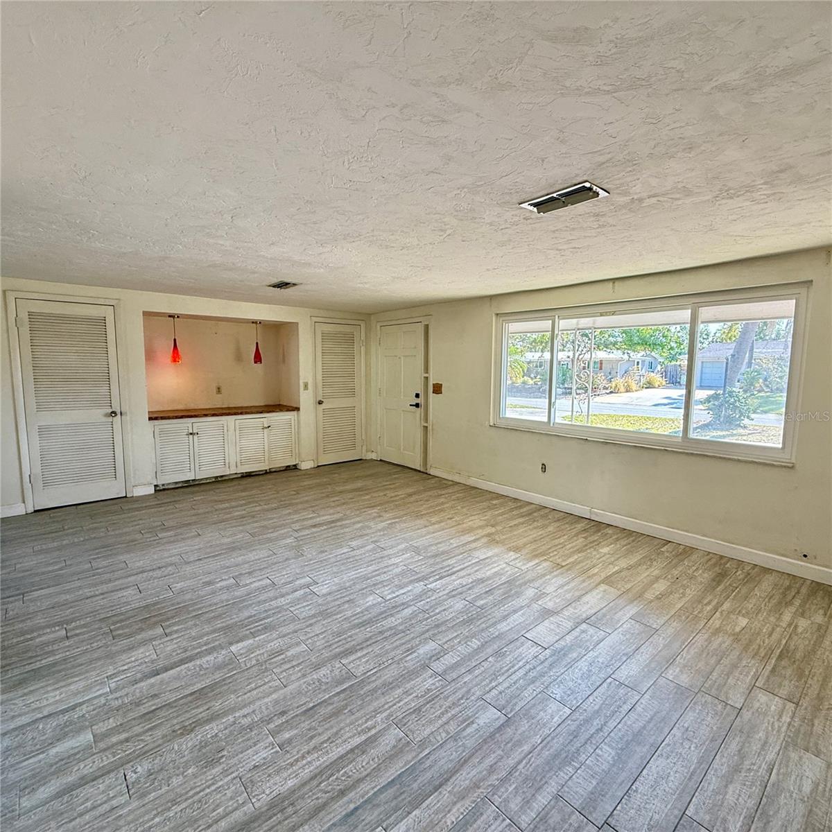 5428 NUTMEG AVENUE