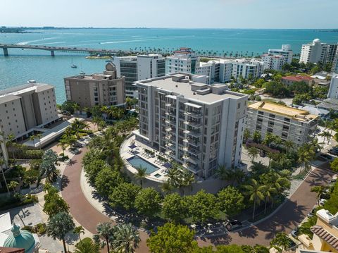 325 GOLDEN GATE POINT 701 SARASOTA FL 34236