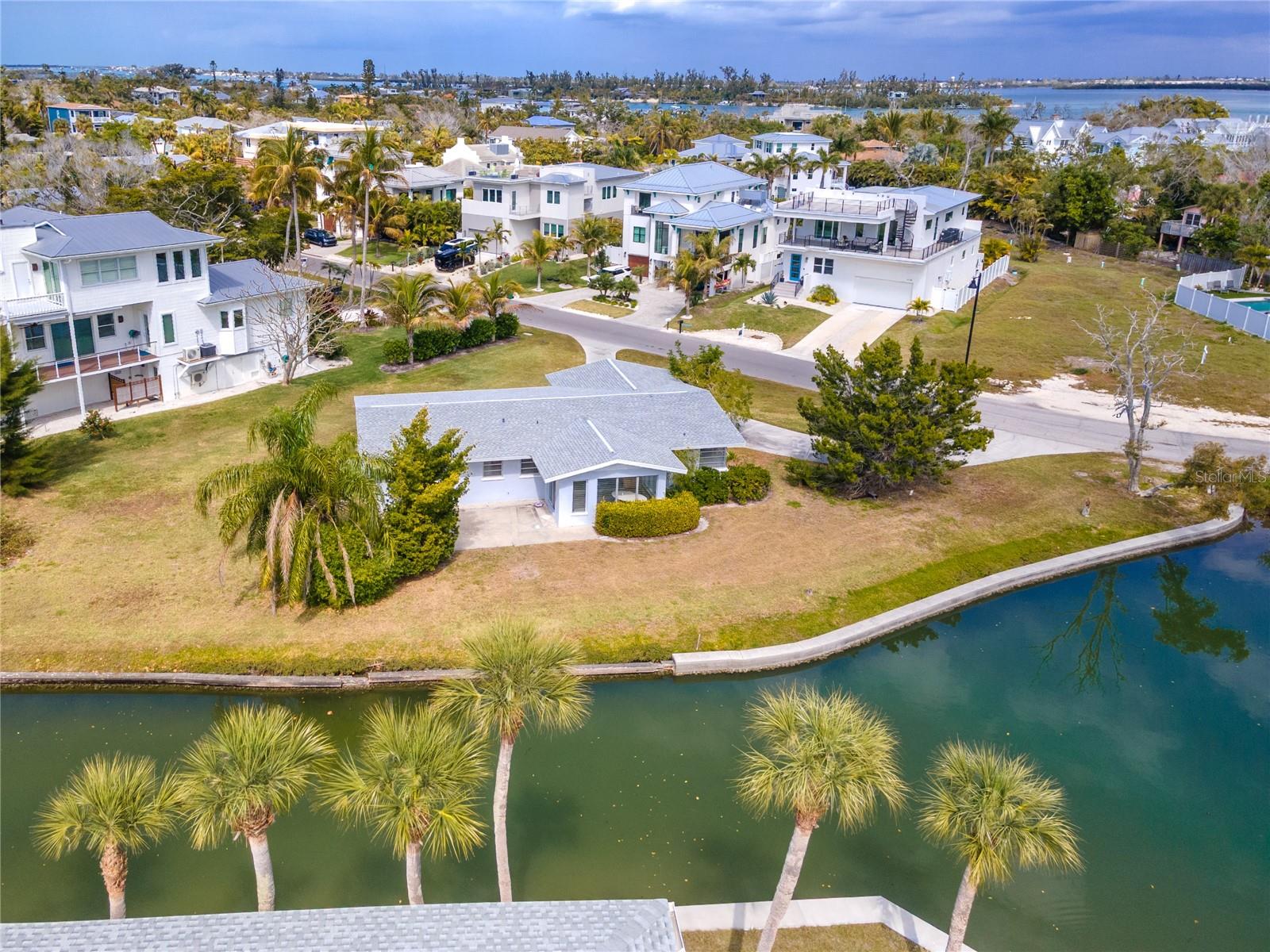 LONGBEACH ON LONGBOAT KEY - Residential