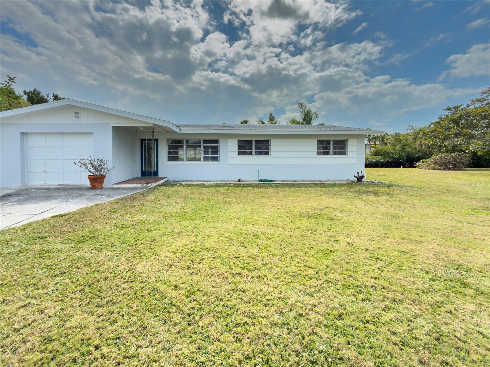 LONGBEACH ON LONGBOAT KEY - Residential