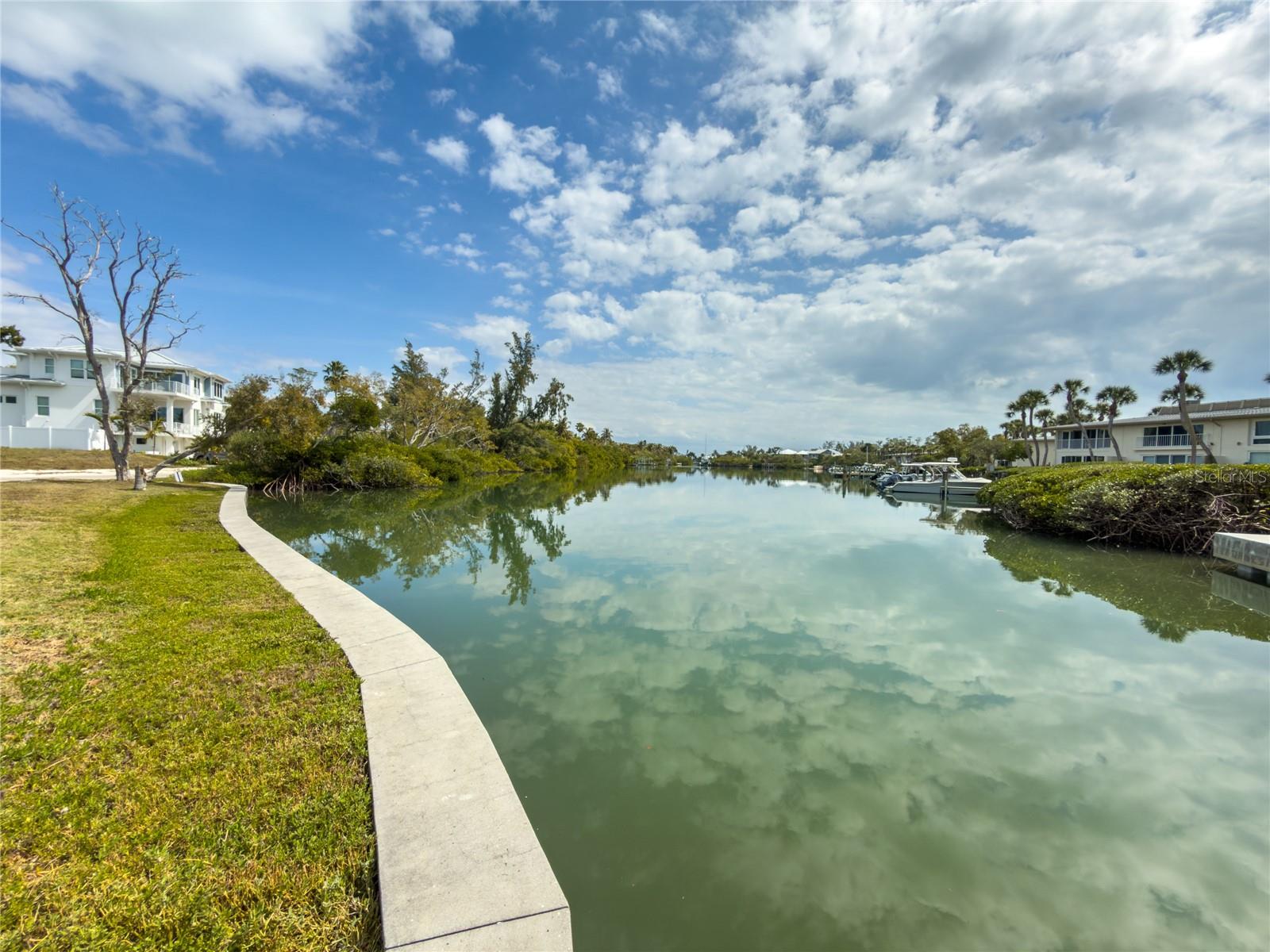 LONGBEACH ON LONGBOAT KEY - Residential