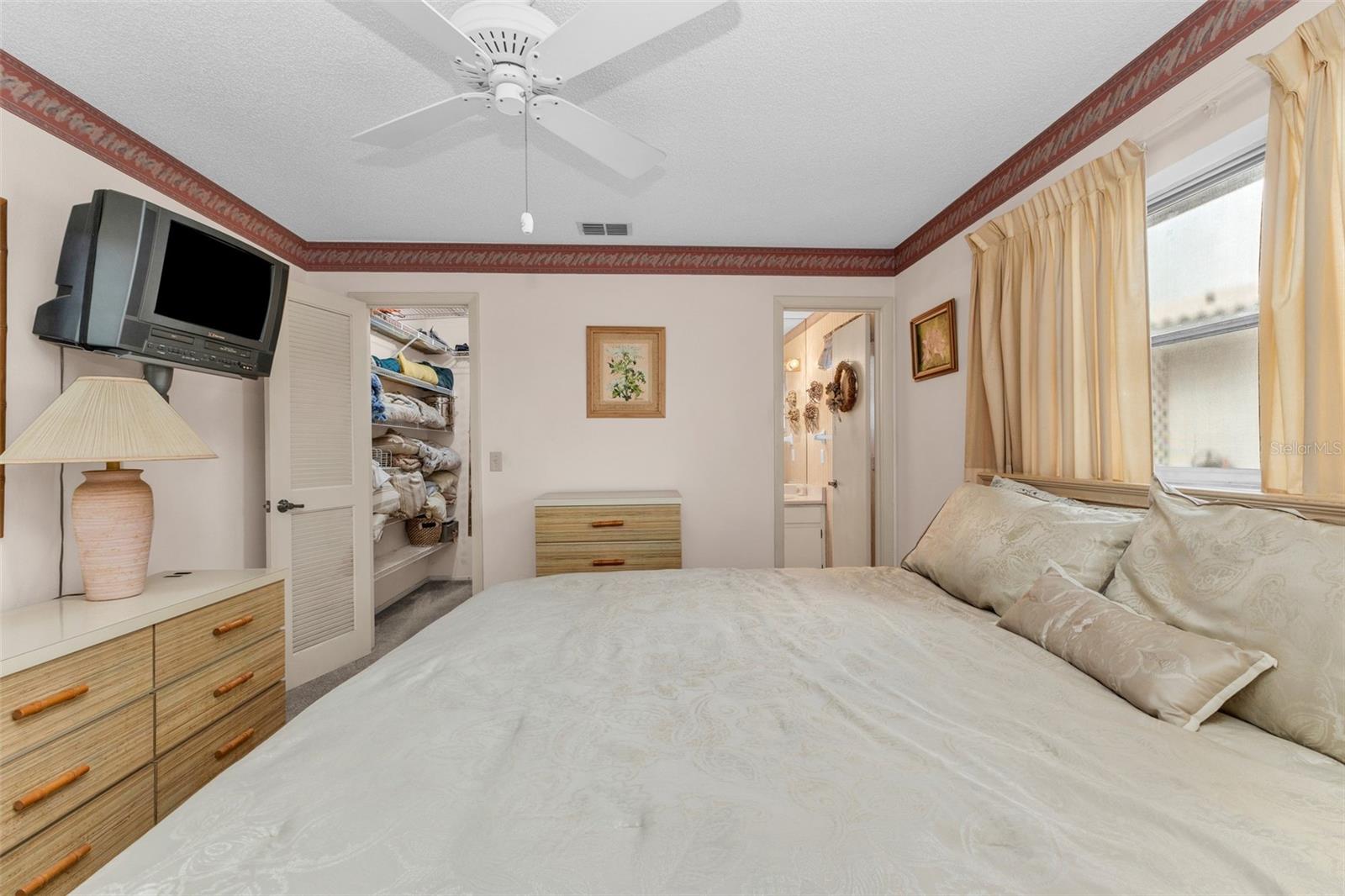 CIRCLE WOODS OF VENICE 1 - Residential