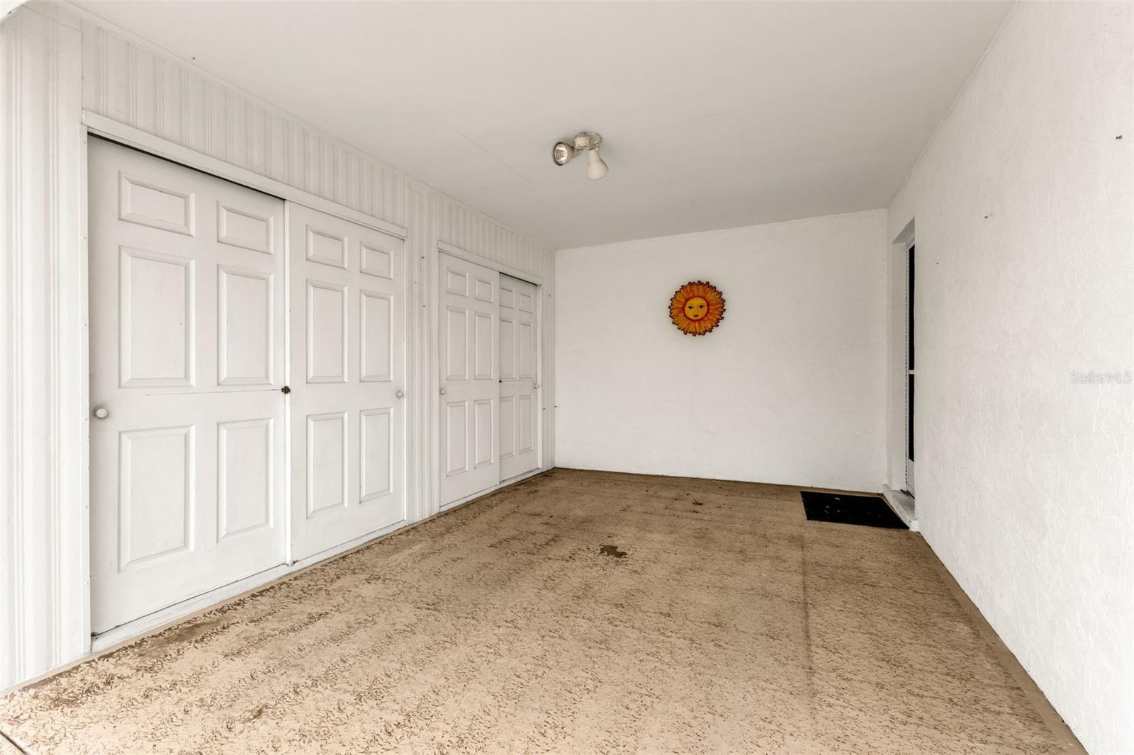 CIRCLE WOODS OF VENICE 1 - Residential