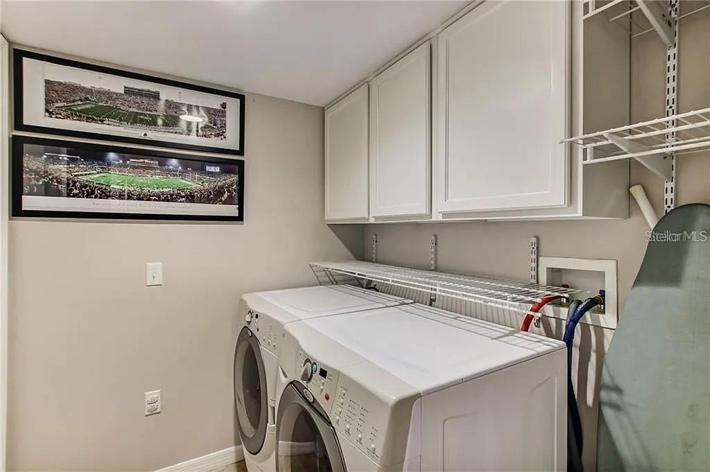 CORNER LAKE PH 03 A & B - Residential