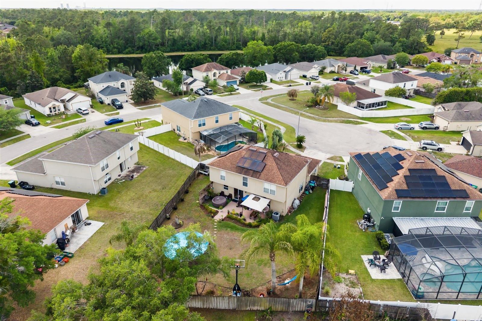 CORNER LAKE PH 03 A & B - Residential