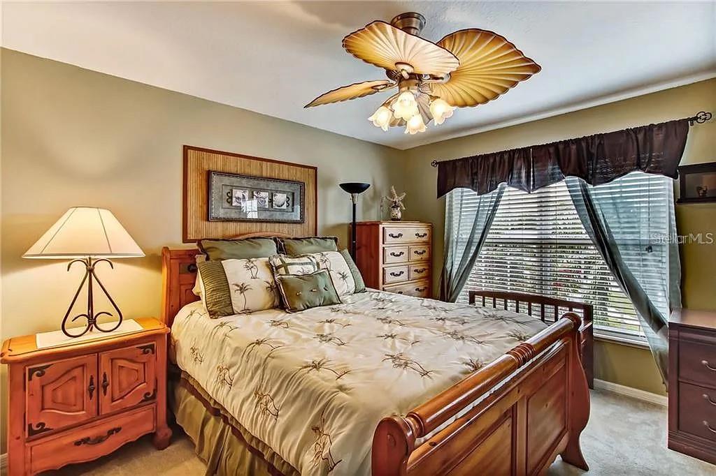 CORNER LAKE PH 03 A & B - Residential