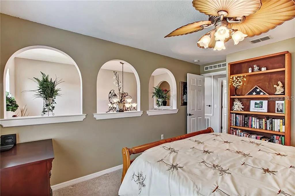 CORNER LAKE PH 03 A & B - Residential