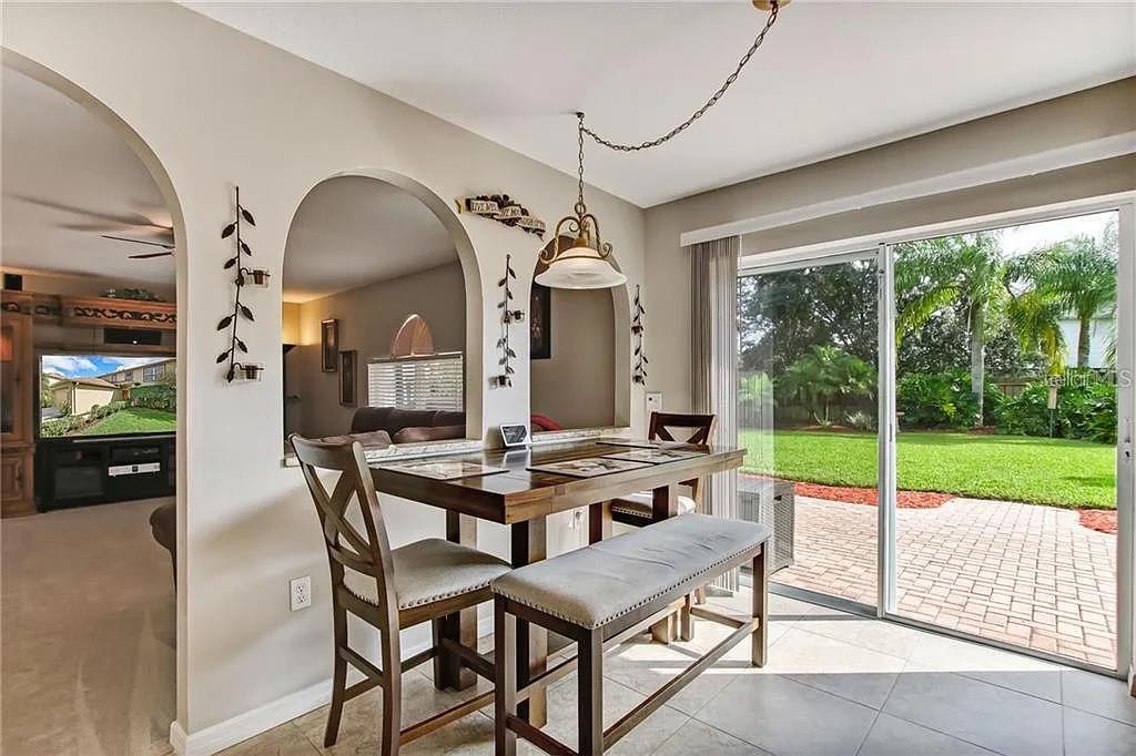 CORNER LAKE PH 03 A & B - Residential