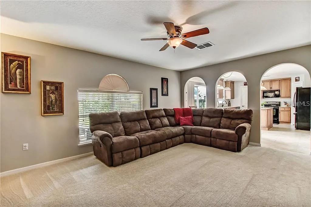 CORNER LAKE PH 03 A & B - Residential