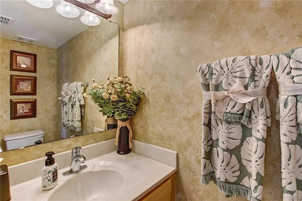 CORNER LAKE PH 03 A & B - Residential