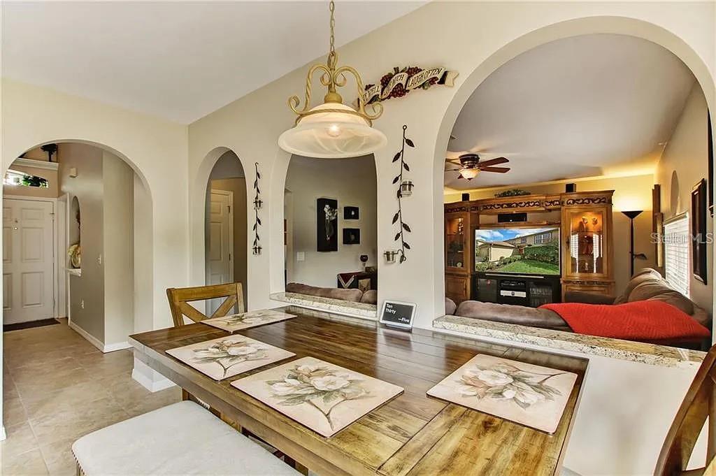 CORNER LAKE PH 03 A & B - Residential