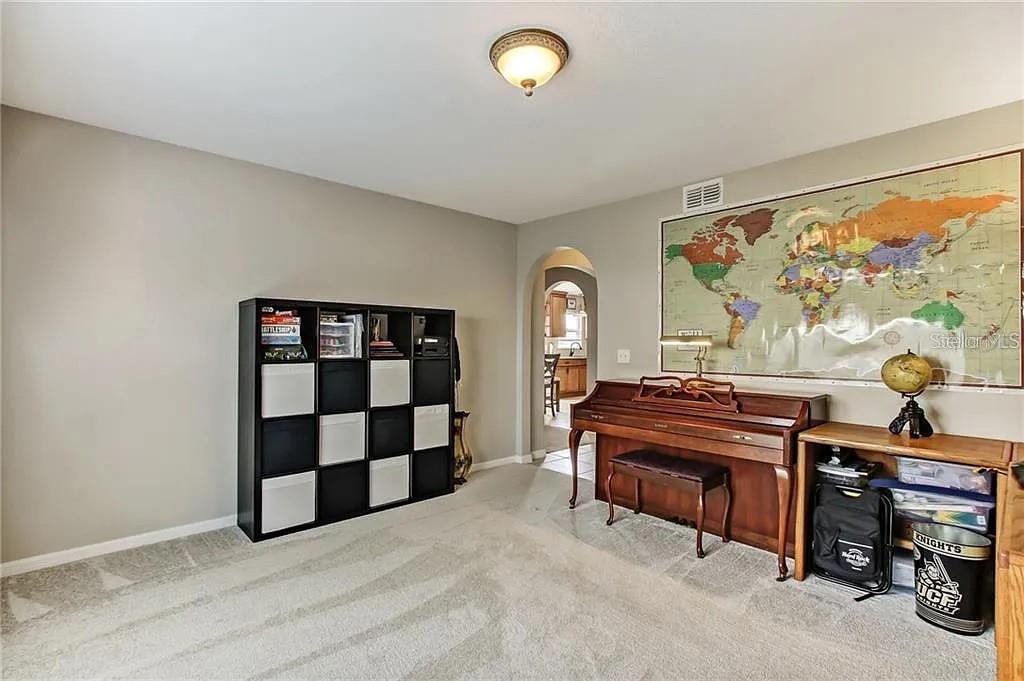 CORNER LAKE PH 03 A & B - Residential