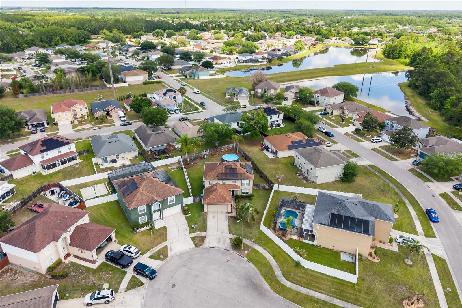 CORNER LAKE PH 03 A & B - Residential