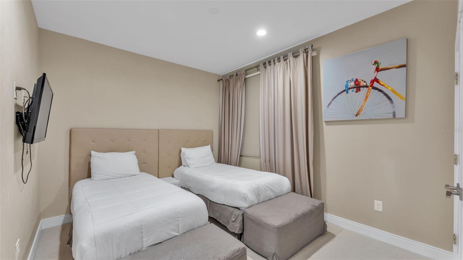 MAGIC VILLAGE - Residential