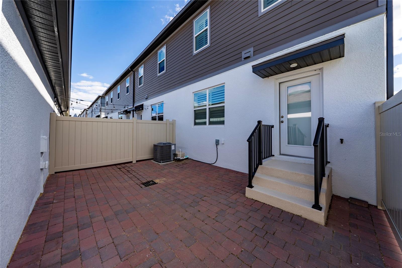 ENCORE/OVATION-PH 4B - Residential Lease