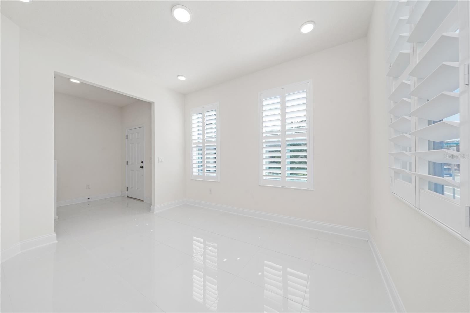 ENCORE/OVATION-PH 4B - Residential Lease