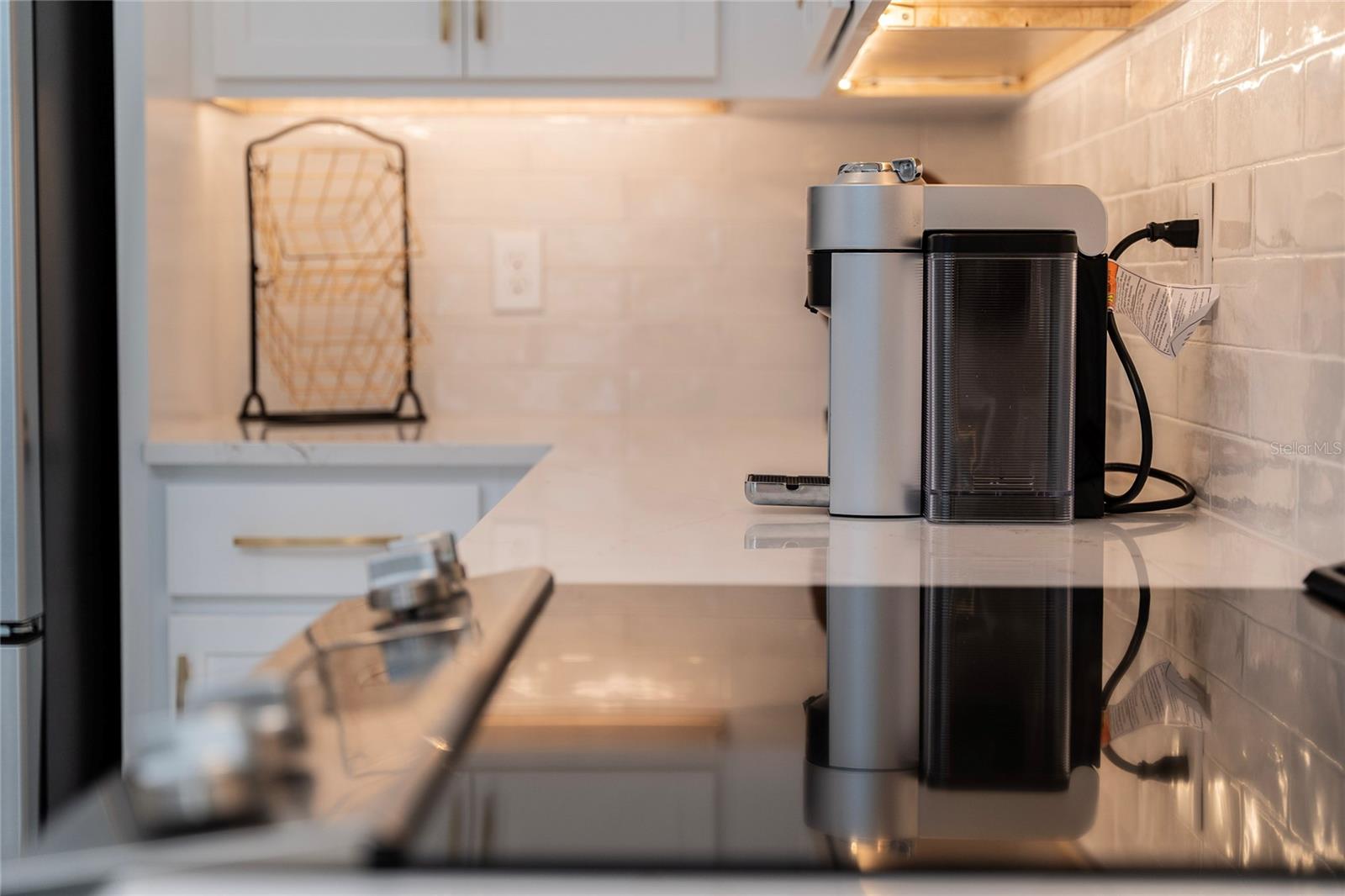 ENCORE/OVATION-PH 4B - Residential Lease