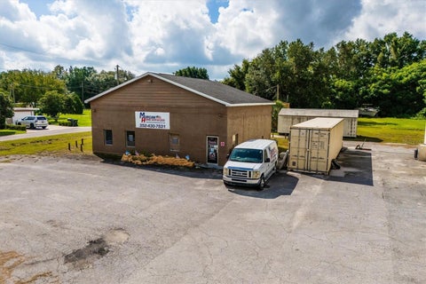 Photo of 319 W Seminole Avenue, Bushnell, FL 33513 (MLS # A4706378)