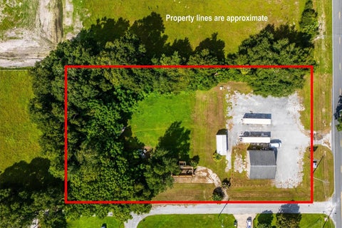 Tiny photo for 319 W Seminole Avenue, Bushnell, FL 33513 (MLS # A4706378)