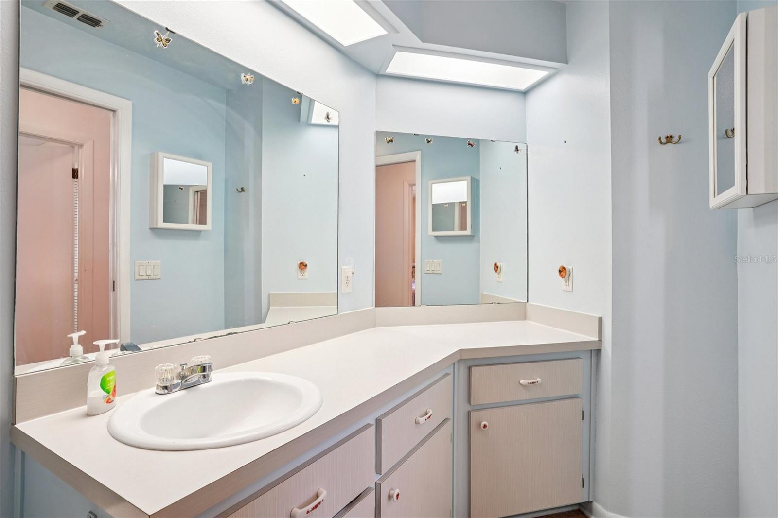 SCOTTISH HIGHLANDS CONDO - Residential