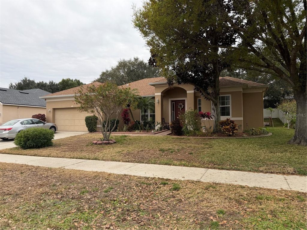 Photo of 4448 Harts Cove Way, Clermont, FL 34711 (MLS # O6378681)